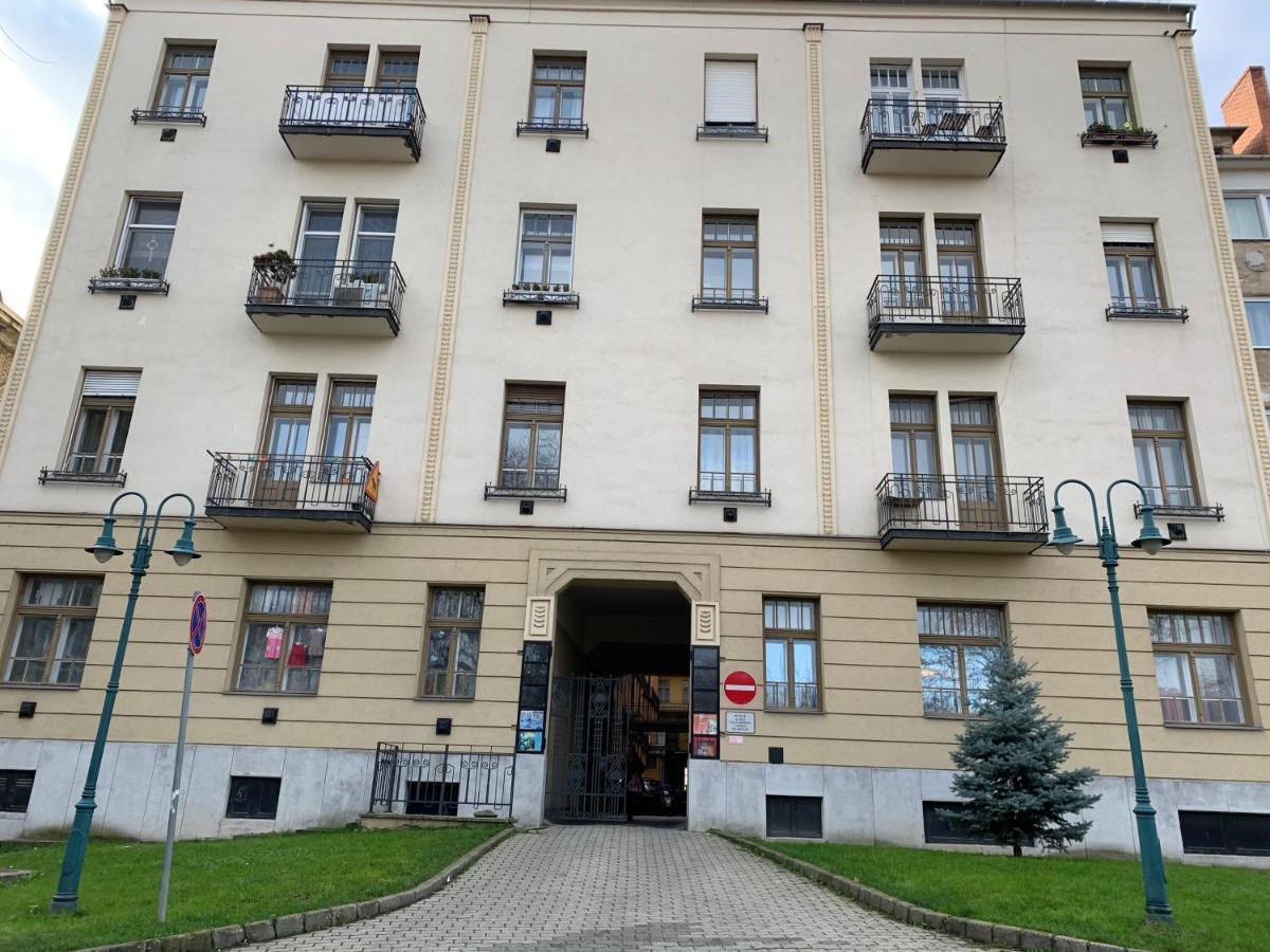 W19 Apartments Miskolc Exterior foto